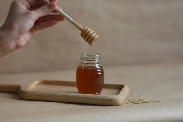 Is a Honey Mask Actually Good for Your Face?
